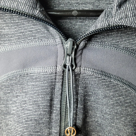 Lululemon Heather In Stride Jacket | Lululemon Jacket | Size 2 - Picture 11 of 11
